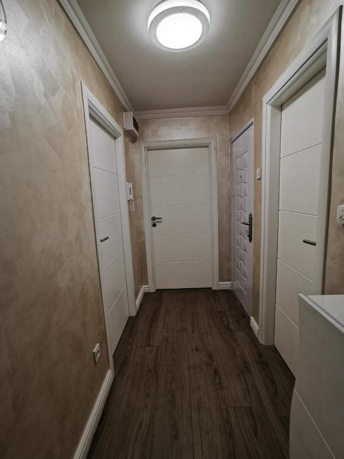 Lux Apartman 34 Banja Luka Esterno foto