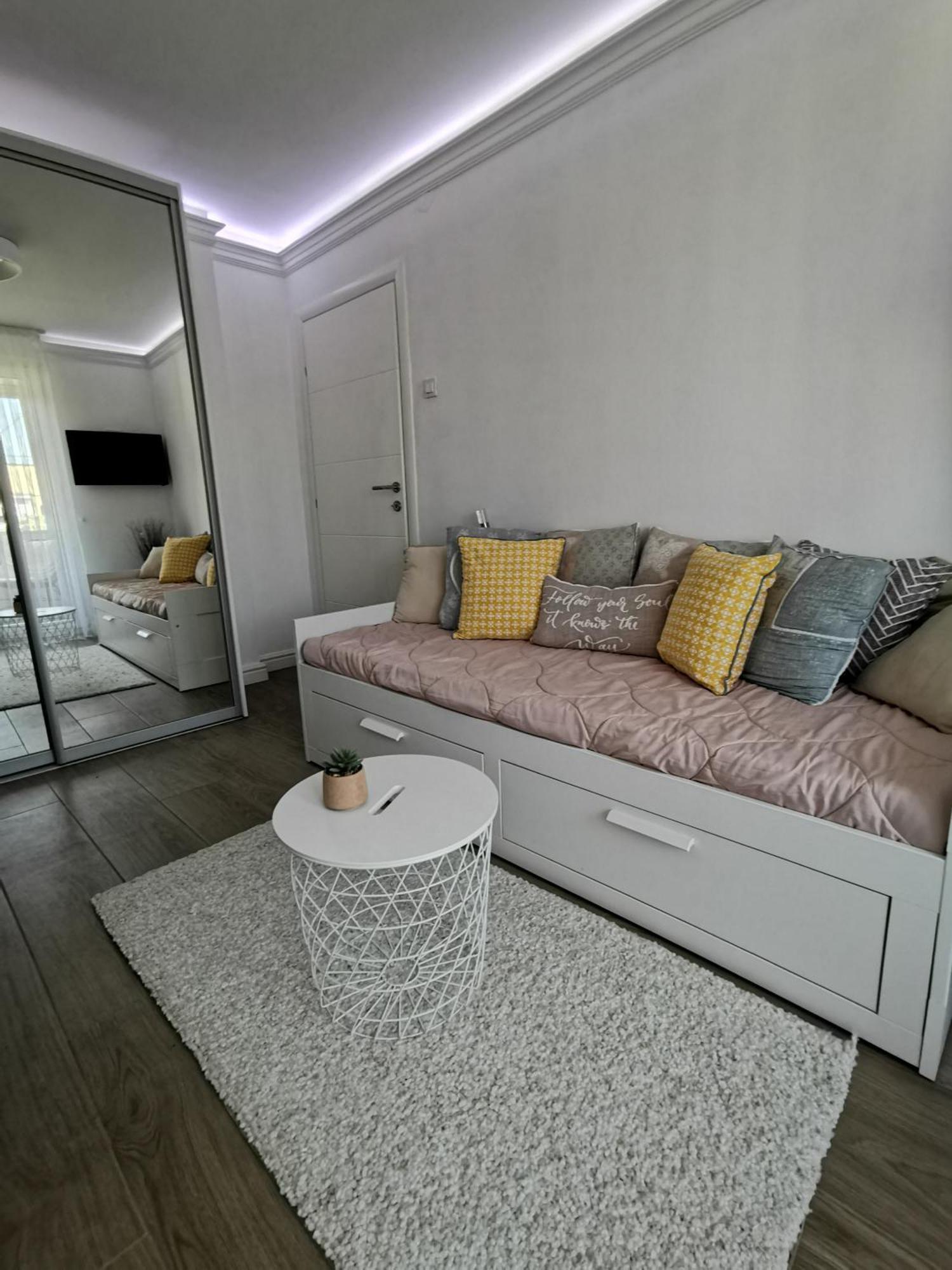 Lux Apartman 34 Banja Luka Esterno foto